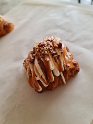 Dates &amp; pecan Danish